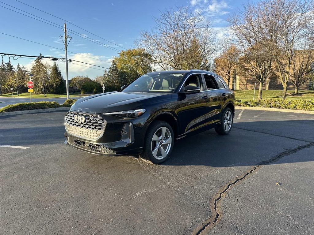 New 2025 Audi Q5 Premium Plus image 3