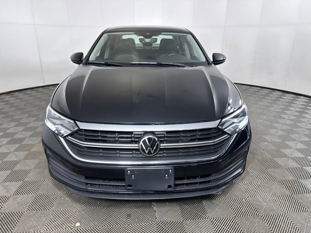 Used 2023 Volkswagen Jetta SE image 8