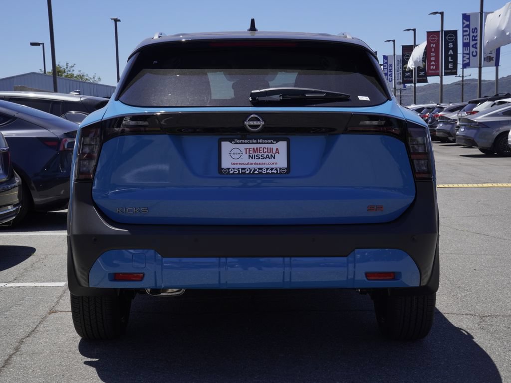 New 2026 Nissan Kicks SR FWD image 5