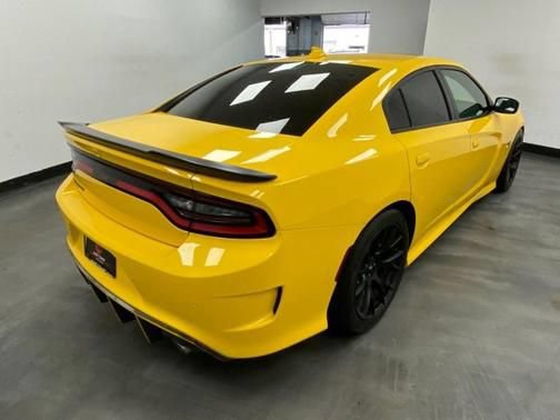 Used 2017 Dodge Charger R/T Scat Pack w/ Dynamics Package RWD image 6