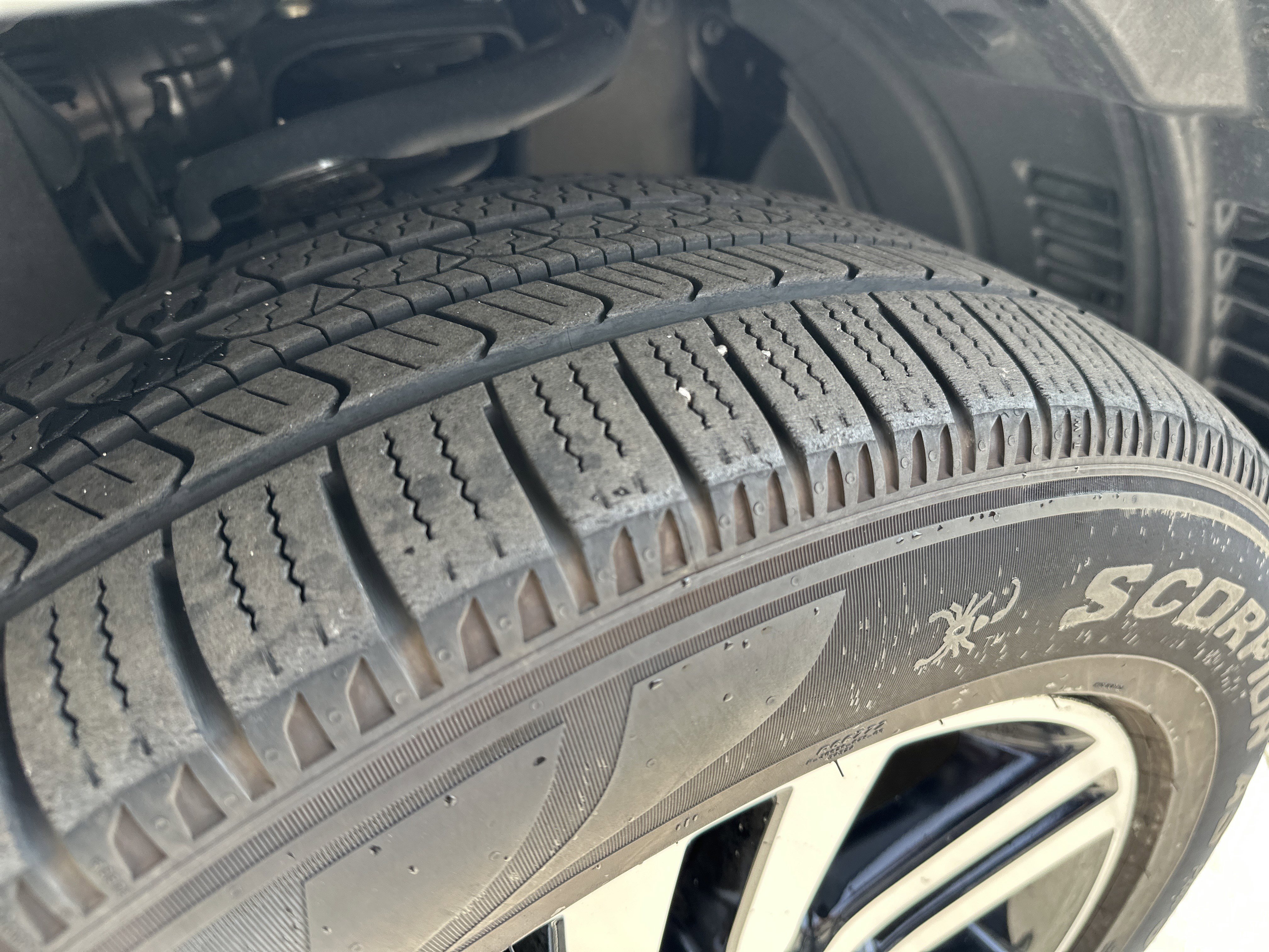 Used 2019 Toyota 4Runner Limited image 30