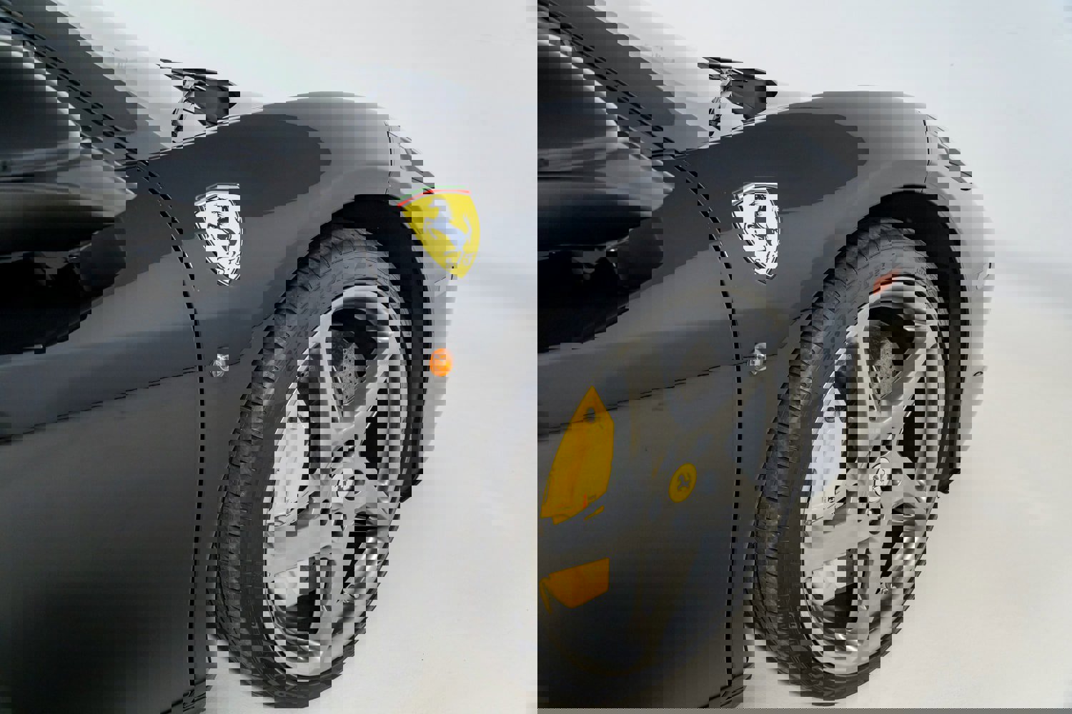 Used 2014 Ferrari 458 Spider image 35