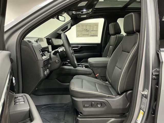New 2026 Chevrolet Suburban Premier AWD/4WD image 8