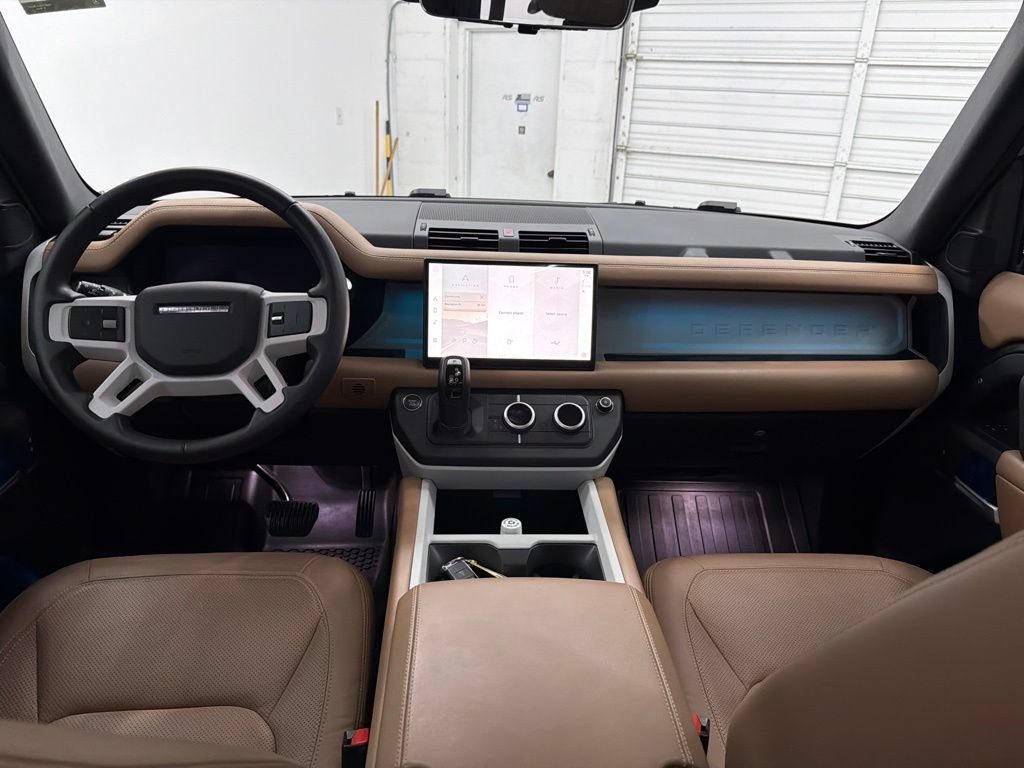 Used 2025 Land Rover Defender 110 S AWD/4WD image 22