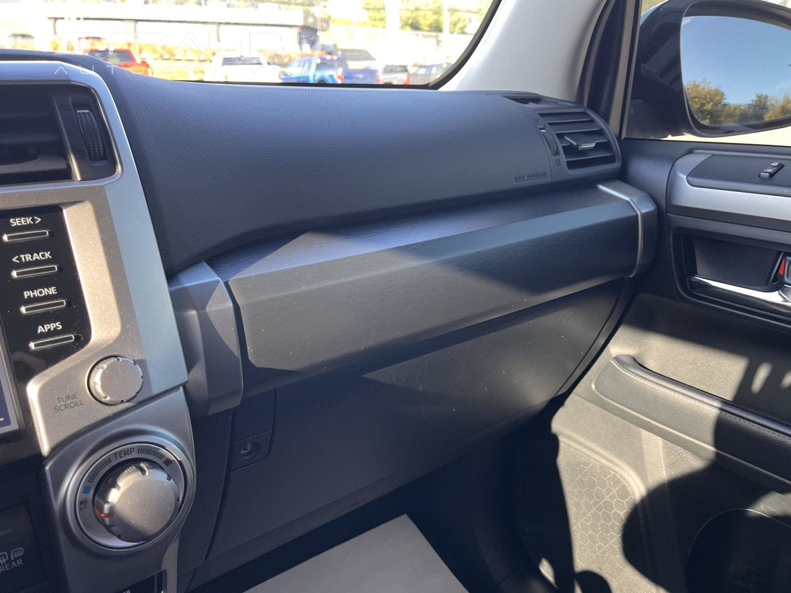 Used 2023 Toyota 4Runner SR5 AWD/4WD image 23