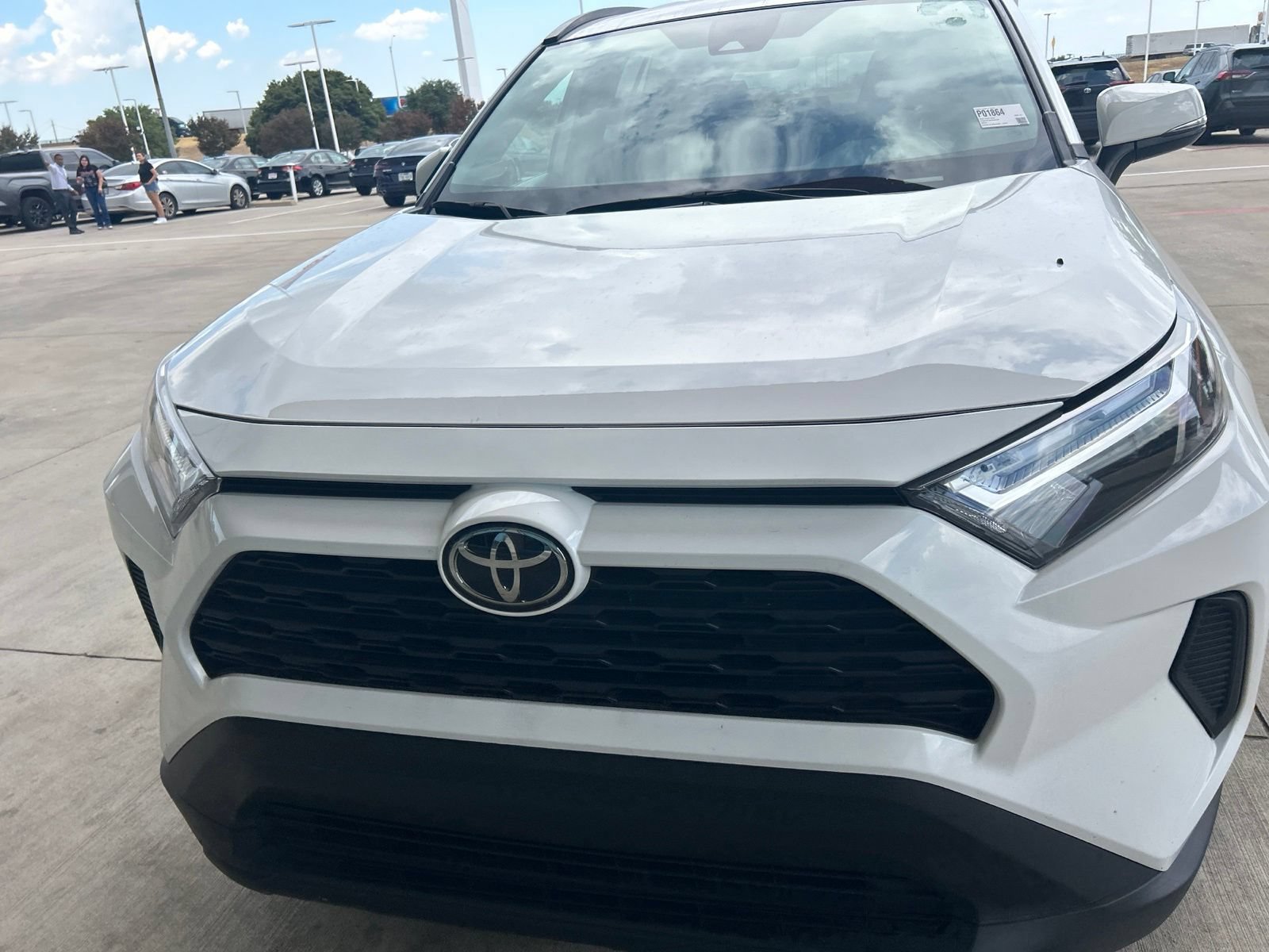 Used 2025 Toyota RAV4 XLE FWD image 2