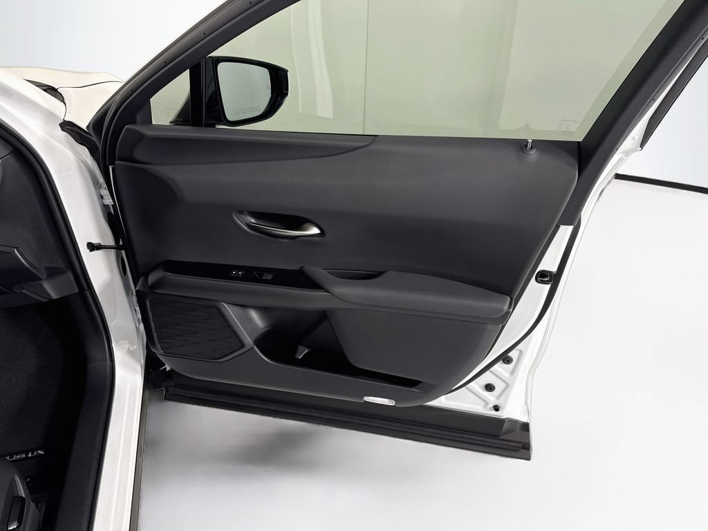 Used 2024 Lexus UX 250h F Sport FWD image 25