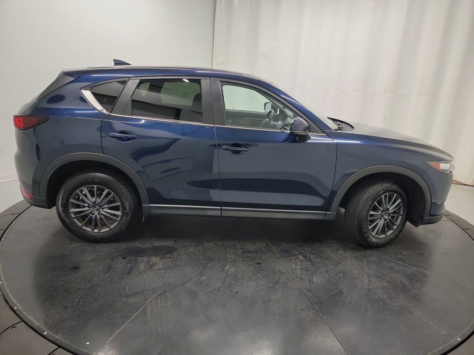 Used 2020 MAZDA CX-5 Touring image 11
