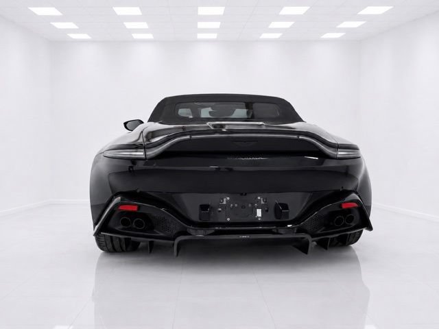 Used 2021 Aston Martin V8 Vantage Roadster RWD image 14