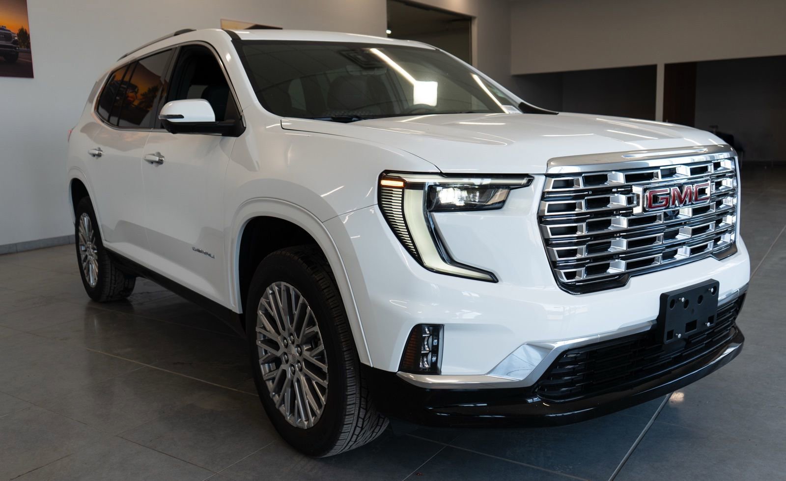 New 2026 GMC Acadia Denali w/ LPO, Floor Liner Package image 2