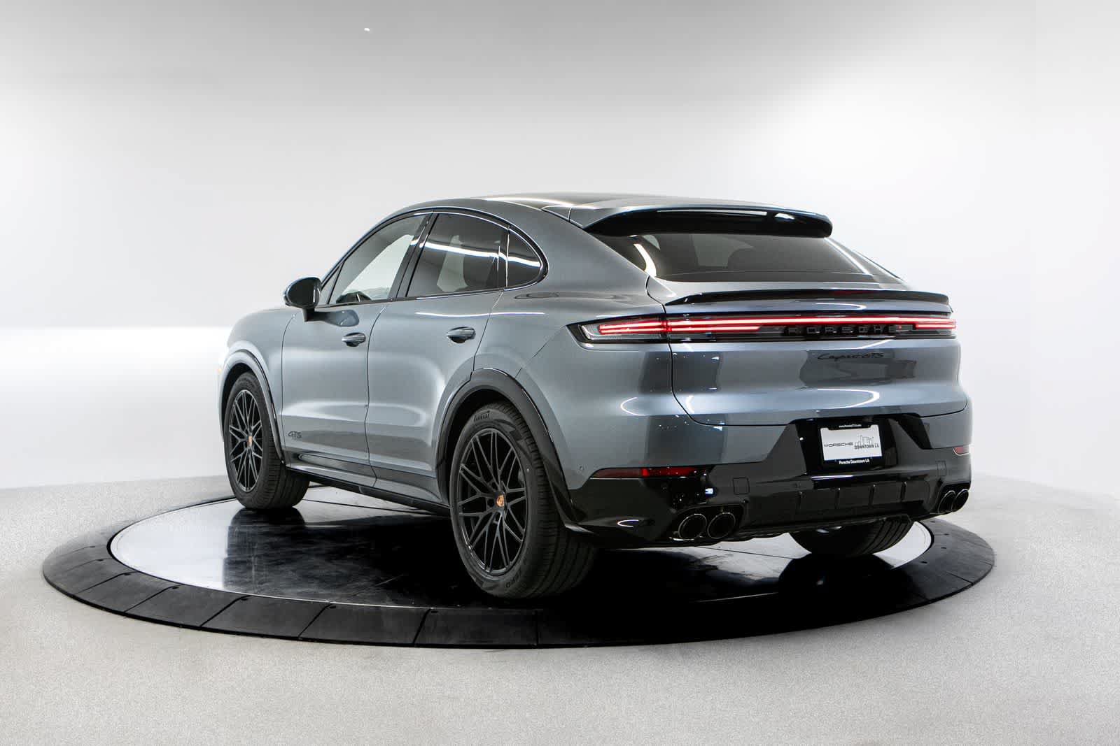 New 2026 Porsche Cayenne GTS AWD/4WD image 3