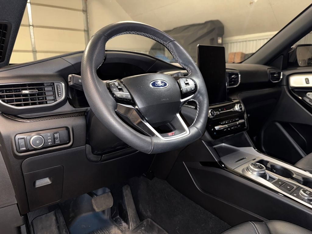 Used 2023 Ford Explorer ST w/ Equipment Group 401A image 22