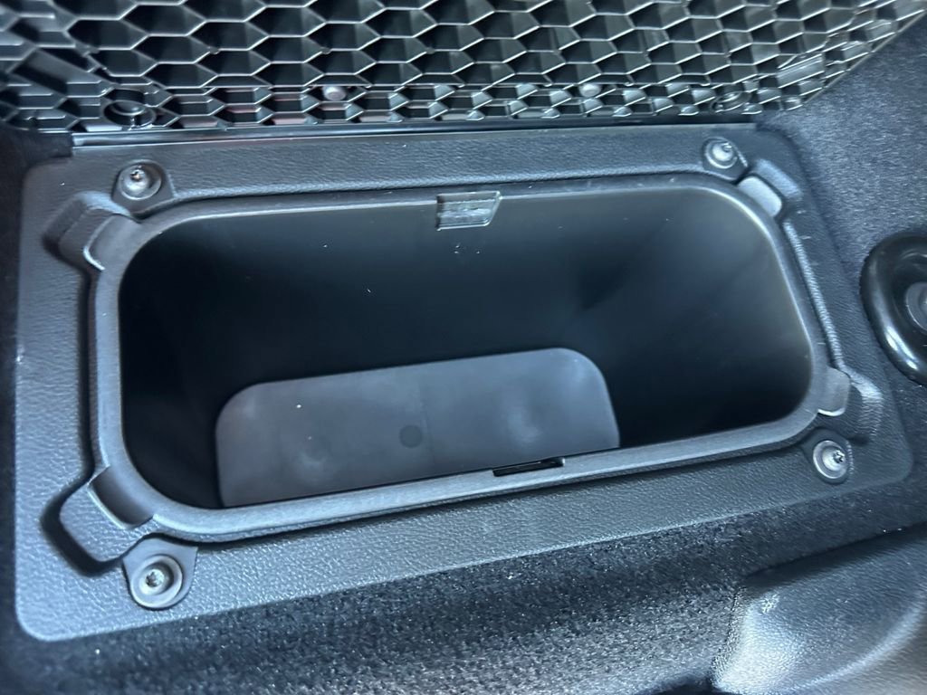 Used 2024 RAM 2500 Big Horn w/ Bed Utility Group image 16