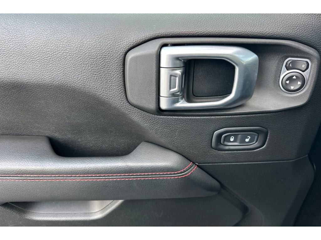 Used 2020 Jeep Wrangler Unlimited Rubicon w/ Safety Group image 11