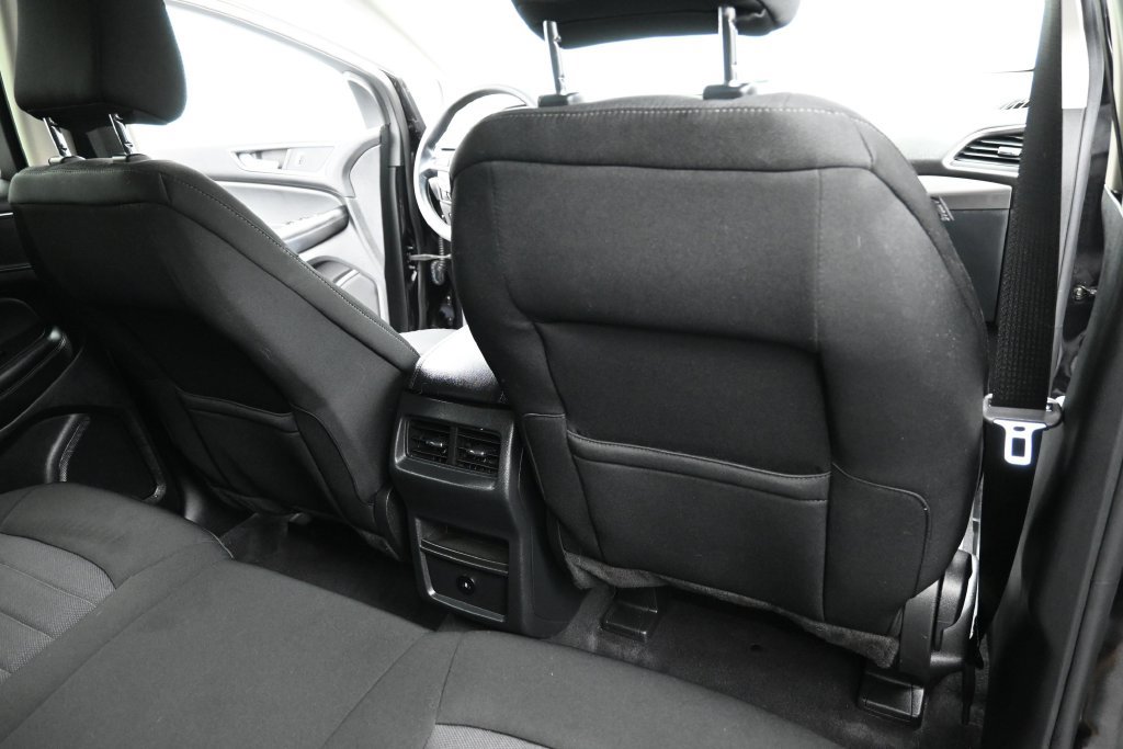 Used 2024 Ford Edge SE w/ Black Appearance Package AWD/4WD image 25