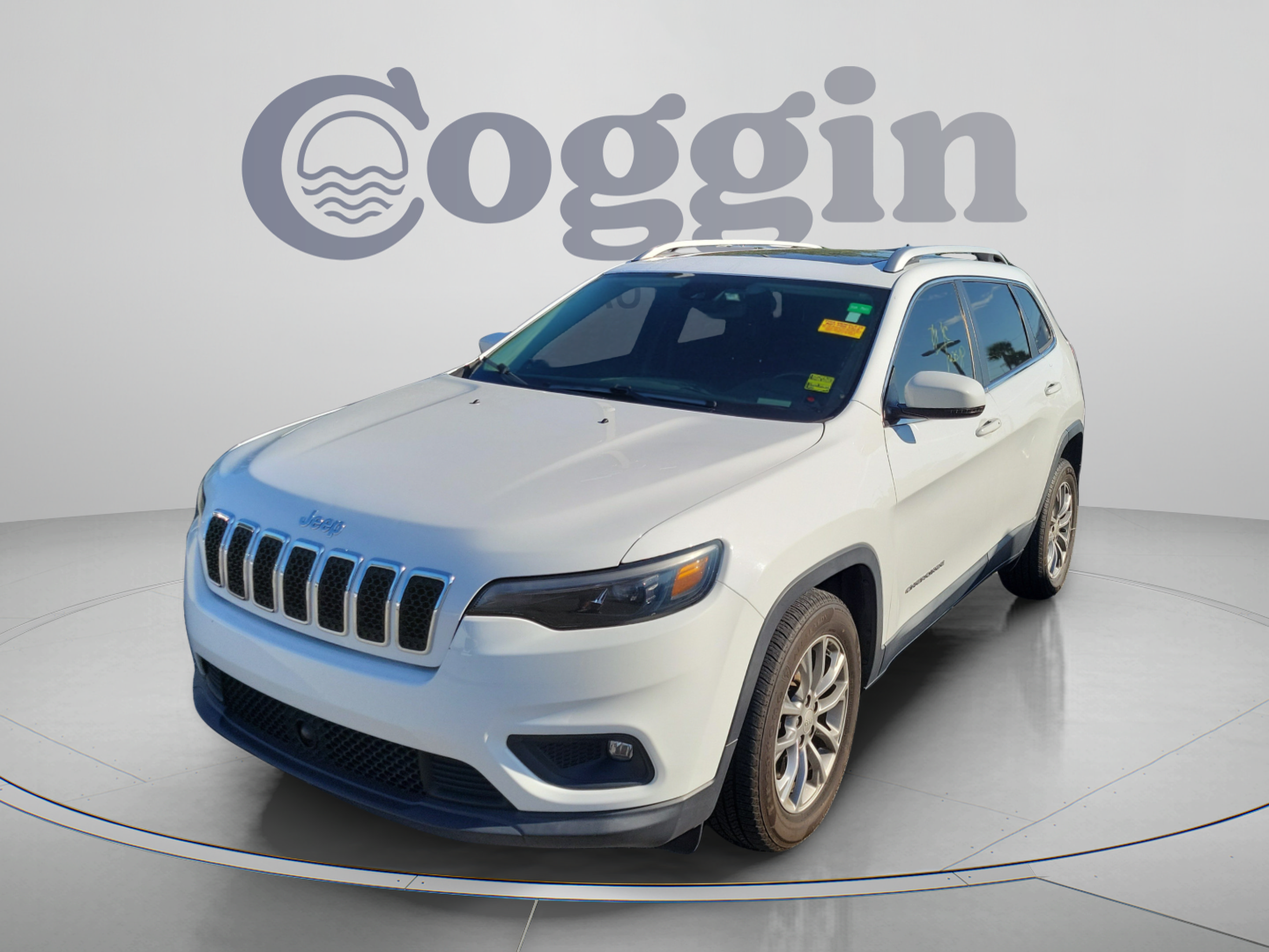 Used 2020 Jeep Cherokee Latitude Plus w/ Cold Weather Group FWD image 1