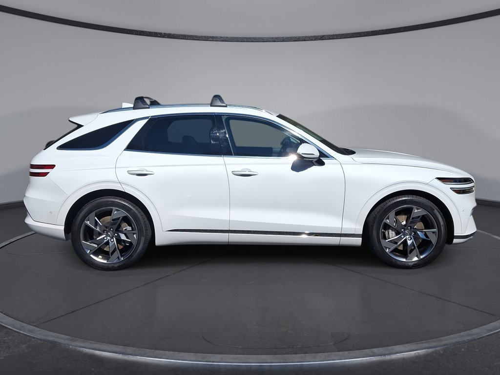 Used 2025 Genesis Electrified GV70 AWD/4WD image 26
