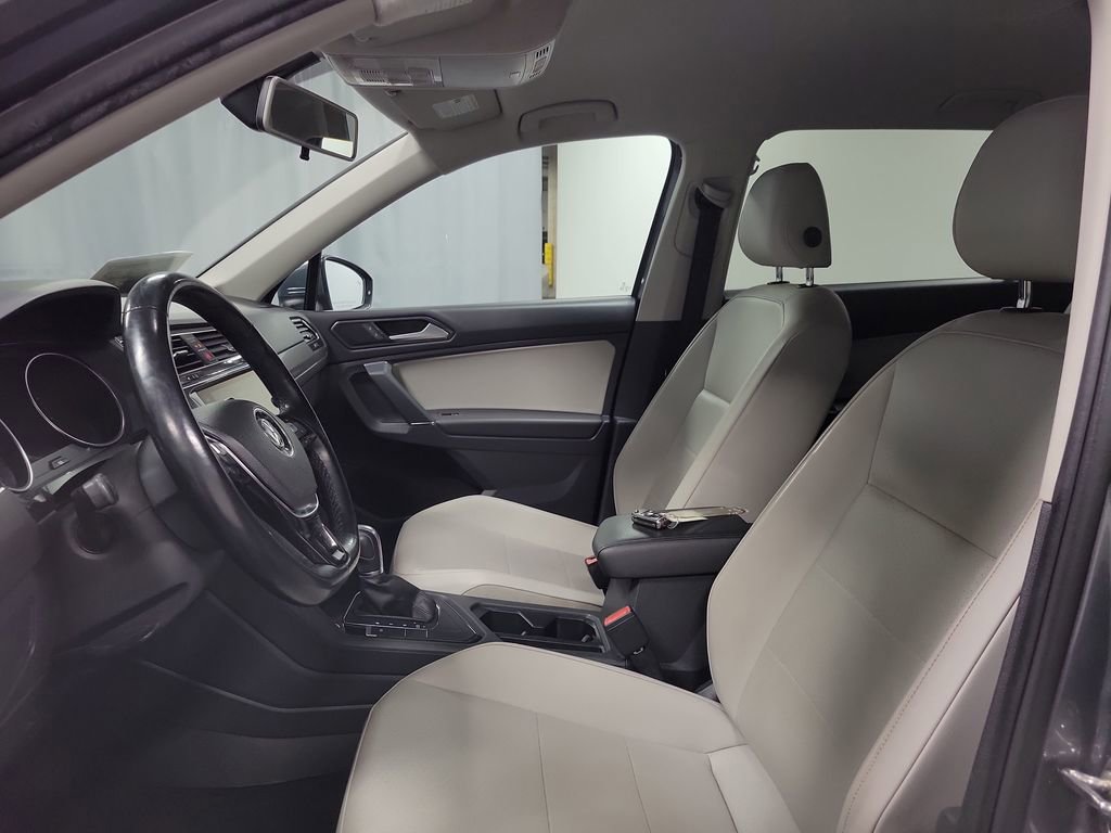 Used 2018 Volkswagen Tiguan SE image 13