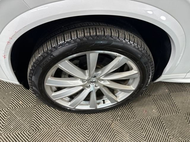 Used 2023 Volvo XC90 B6 Plus image 10