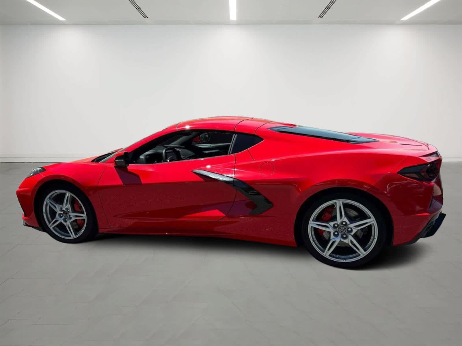Used 2023 Chevrolet Corvette Stingray Preferred Cpe w/ Z51 Performance Package RWD image 3