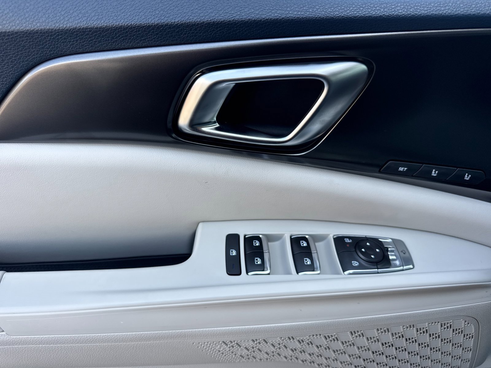 New 2026 Kia Carnival SX image 10