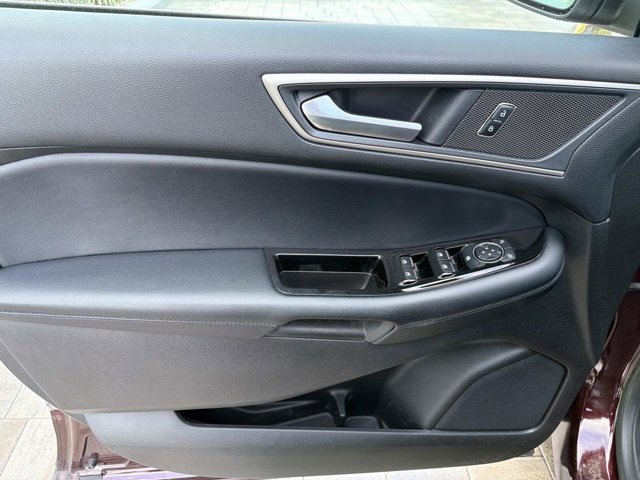 Used 2017 Ford Edge SEL w/ Equipment Group 201A image 8