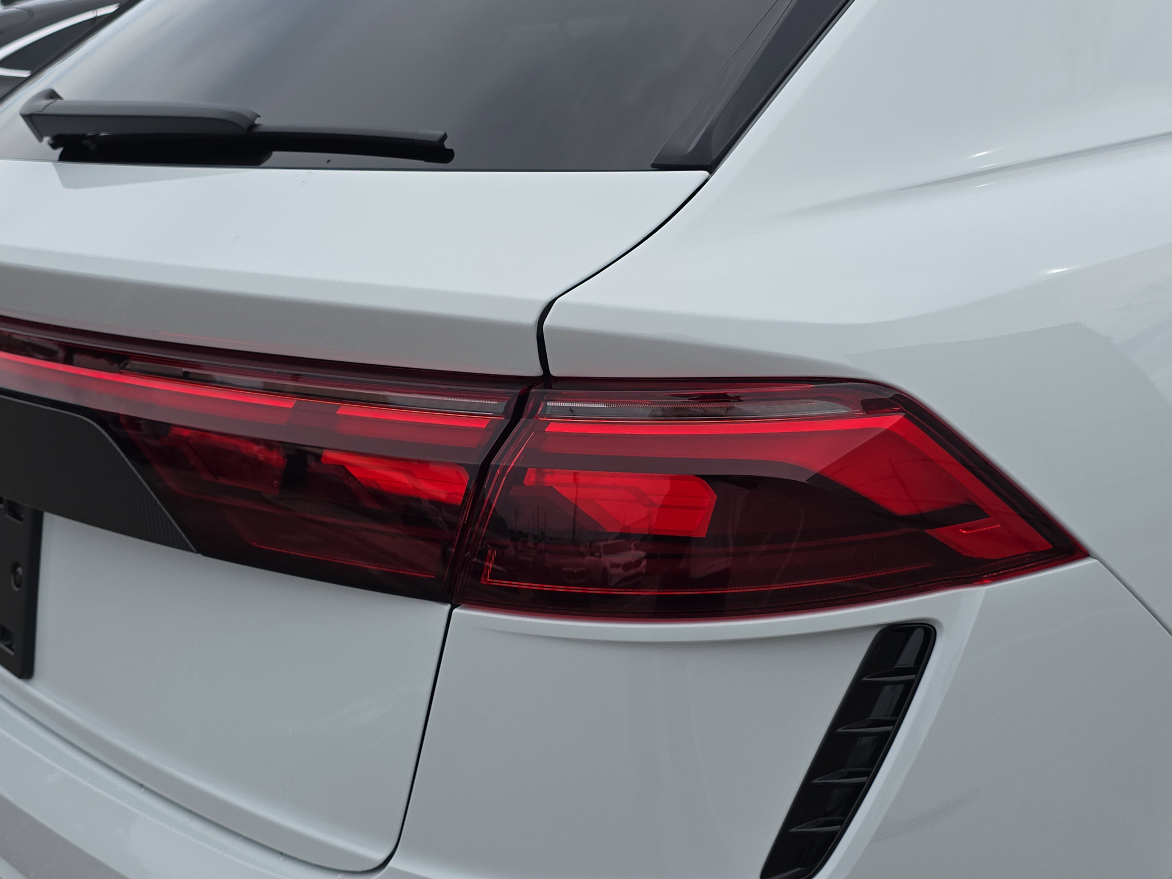 New 2025 Audi RS Q8 performance image 7