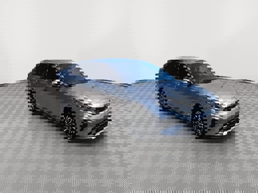 Used 2023 Kia Forte LXS w/ LXS Technology Package image 2