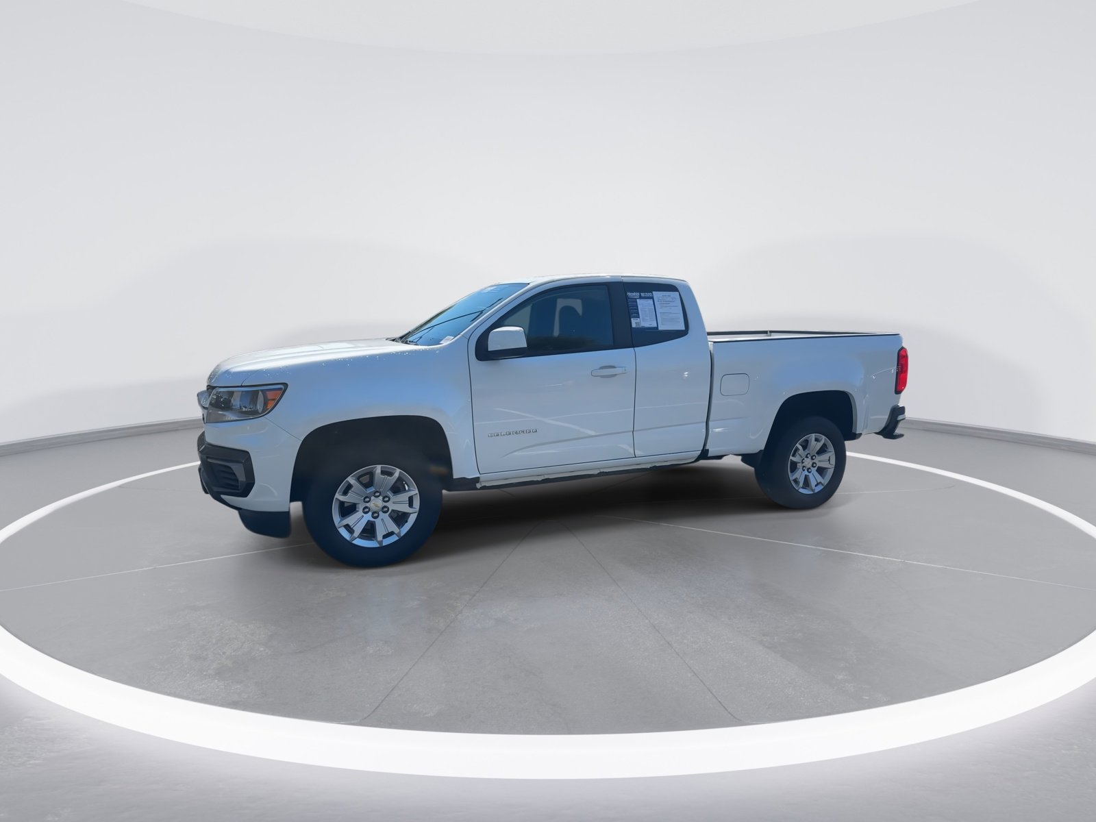 Used 2022 Chevrolet Colorado LT w/ Fleet Safety Package image 5