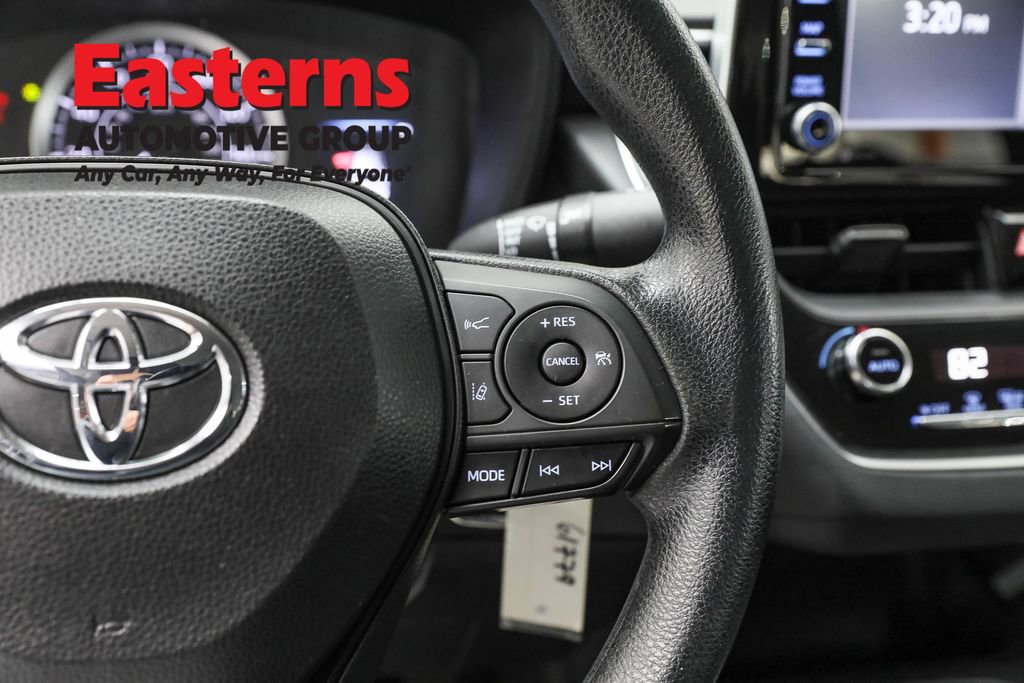 Used 2021 Toyota Corolla LE image 16