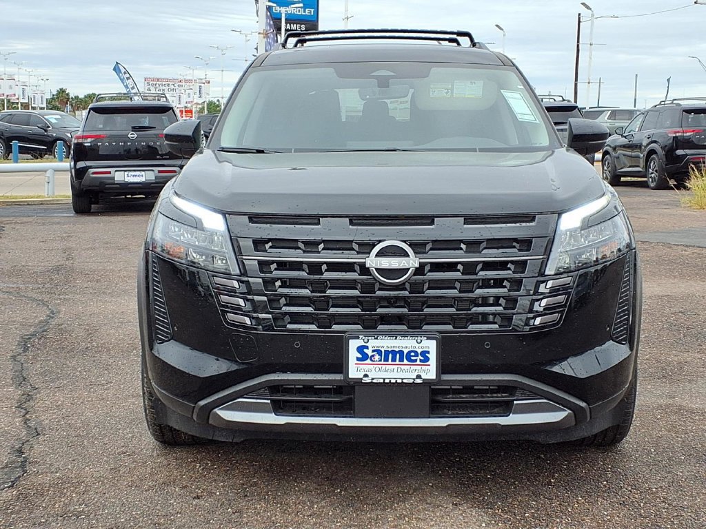 New 2026 Nissan Pathfinder SL AWD/4WD image 2