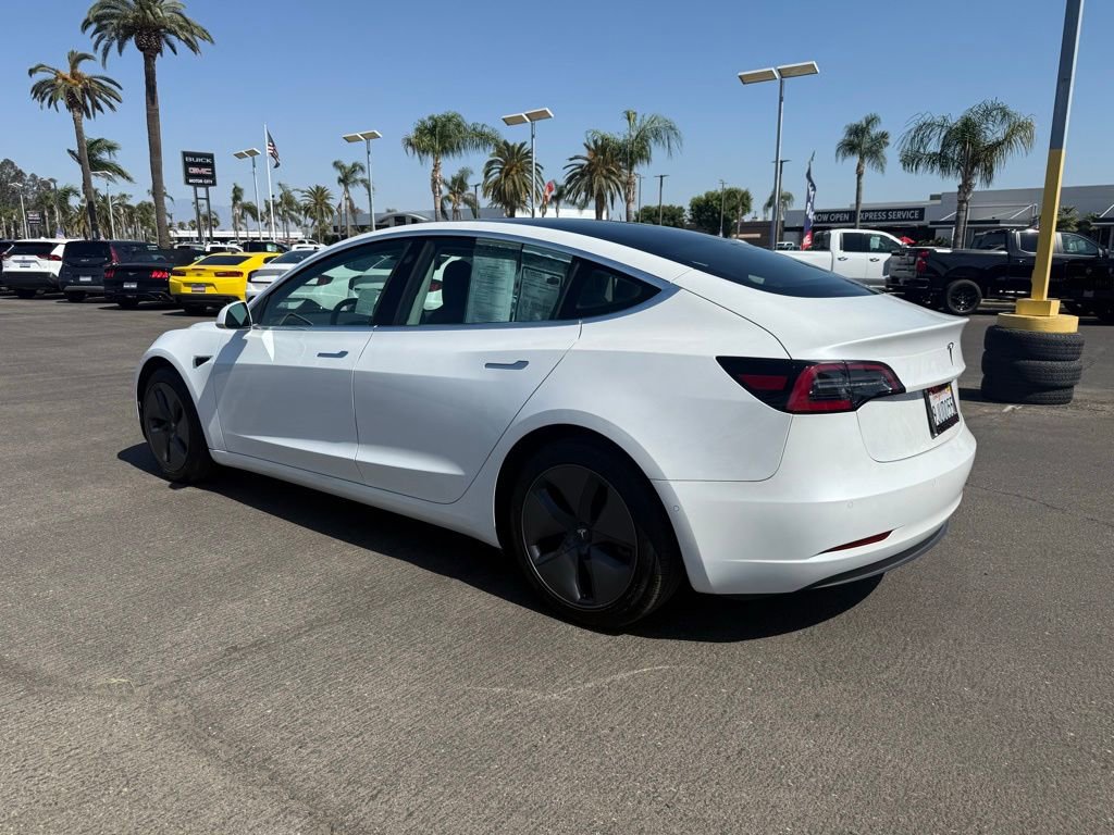 Used 2020 Tesla Model 3 Standard Range Plus image 4