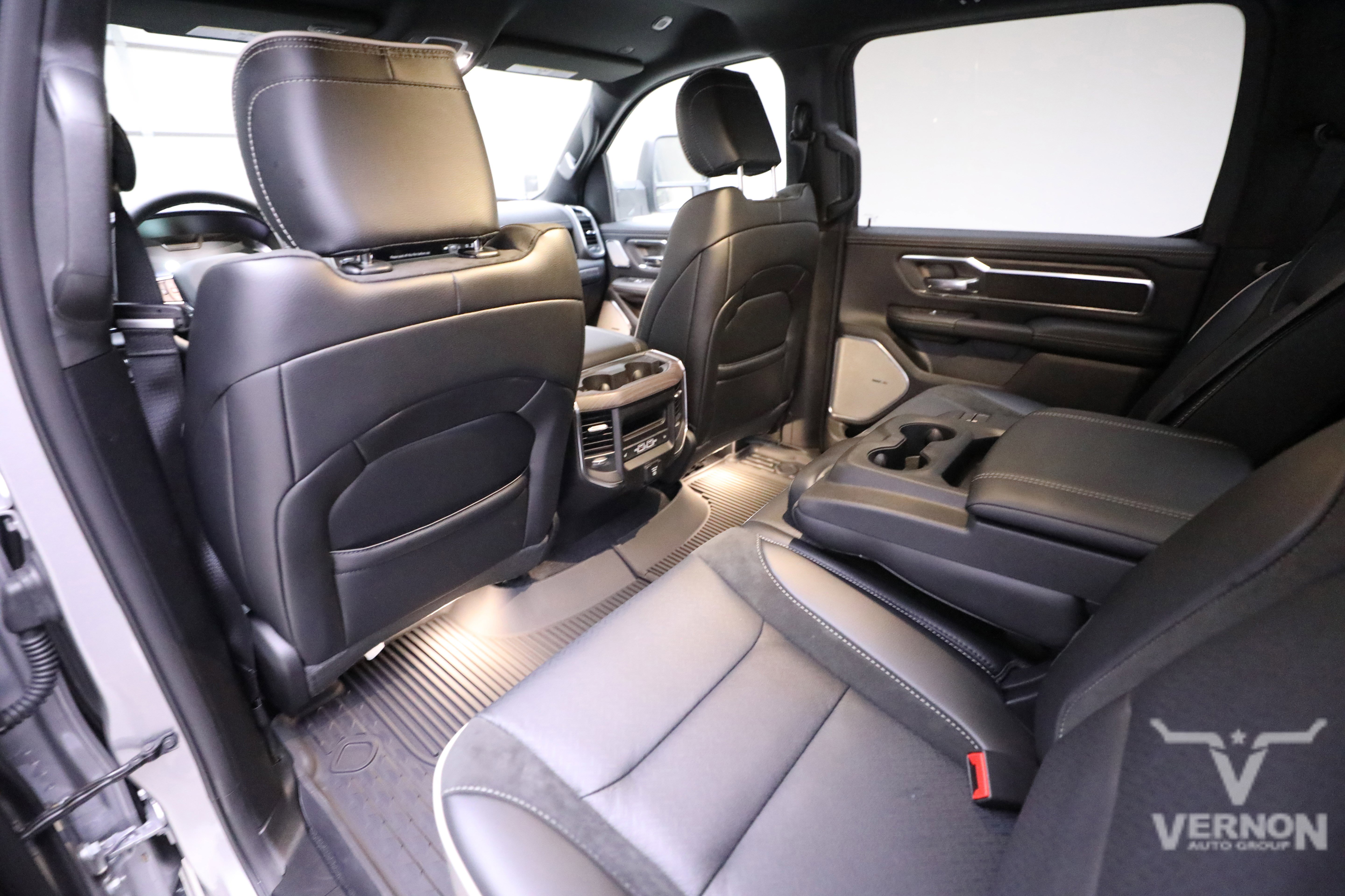 New 2026 RAM 1500 Laramie w/ Night Edition image 9