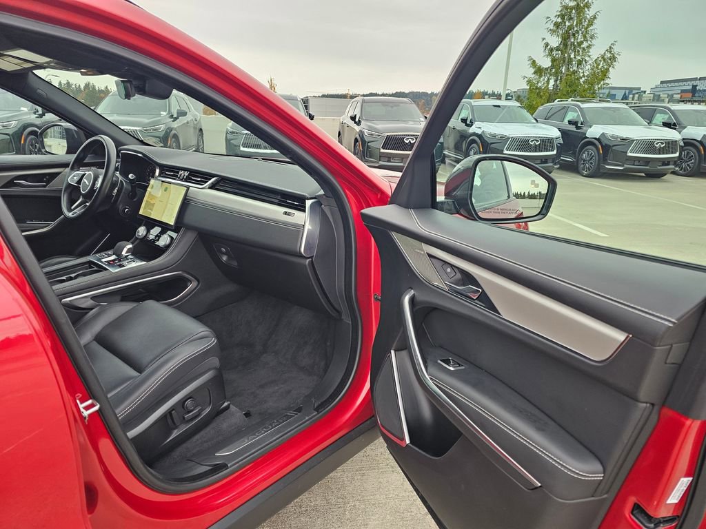 Used 2024 Jaguar F-PACE R-Dynamic S image 12