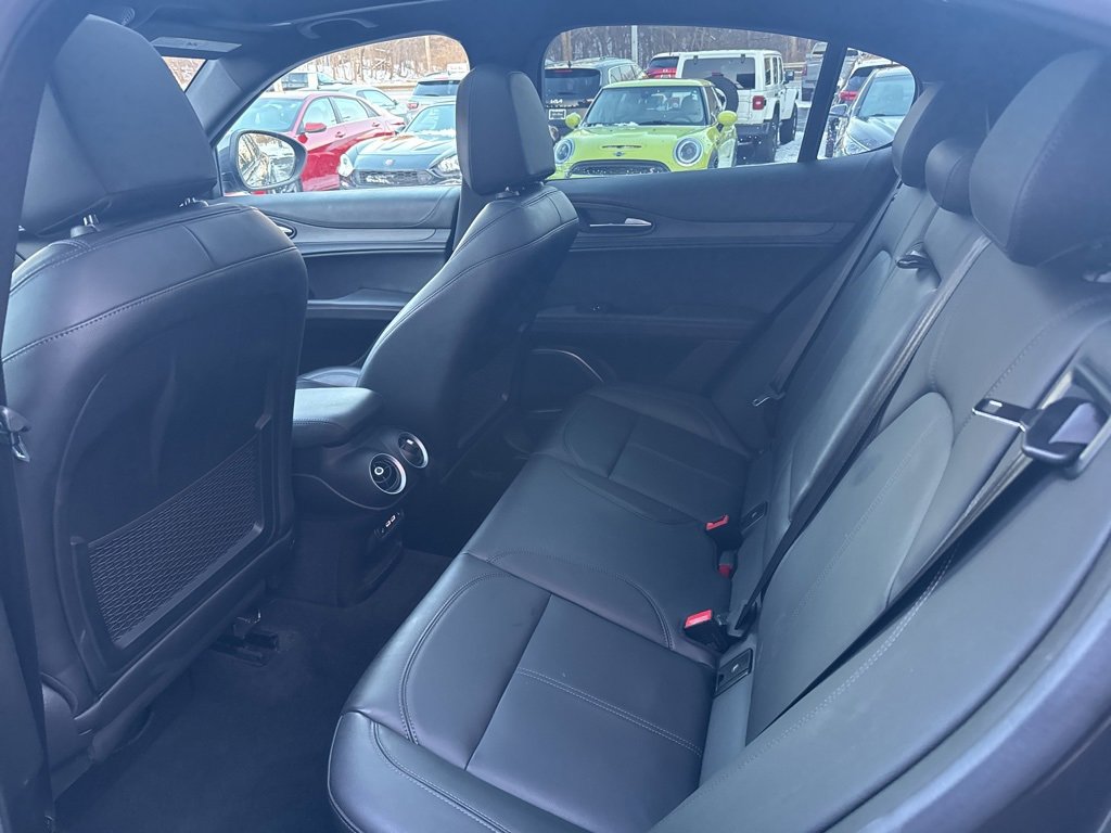 Used 2023 Alfa Romeo Stelvio Ti image 45