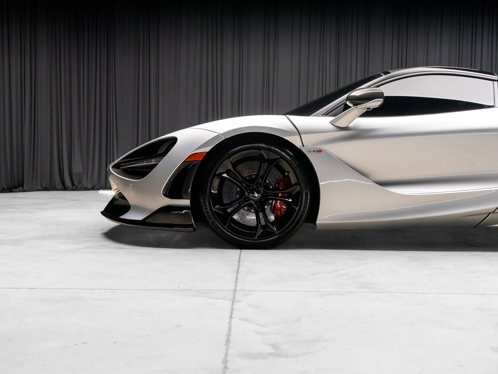 Used 2019 McLaren 720S RWD image 25