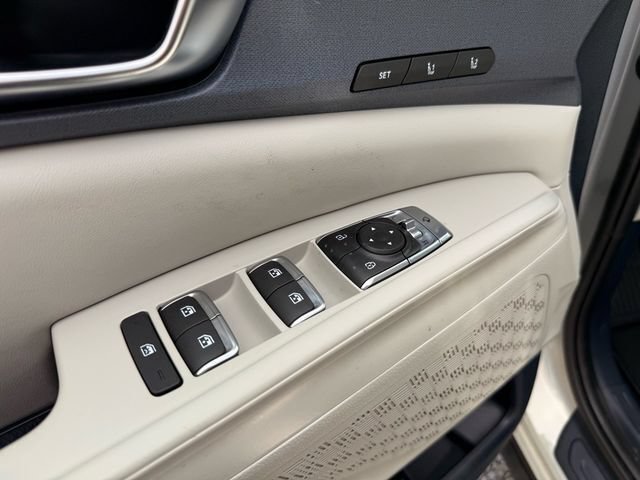 New 2026 Kia Carnival EX FWD image 10