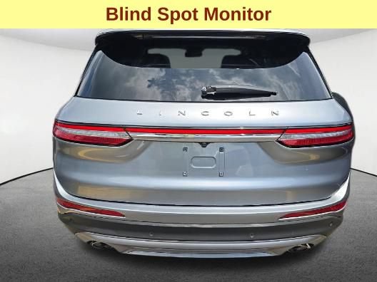 Used 2022 Lincoln Corsair AWD w/ Premium Package image 7