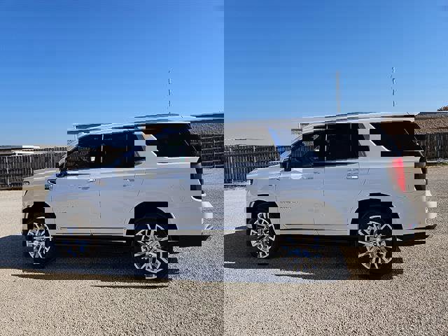 New 2026 GMC Yukon Denali w/ Sun & Power Step Package image 2