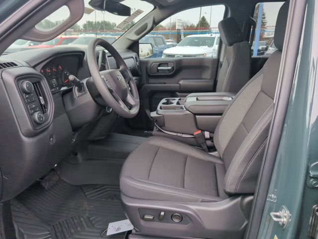 New 2026 Chevrolet Silverado 1500 Custom Trail Boss w/ LPO, Dark Essentials Package AWD/4WD image 14