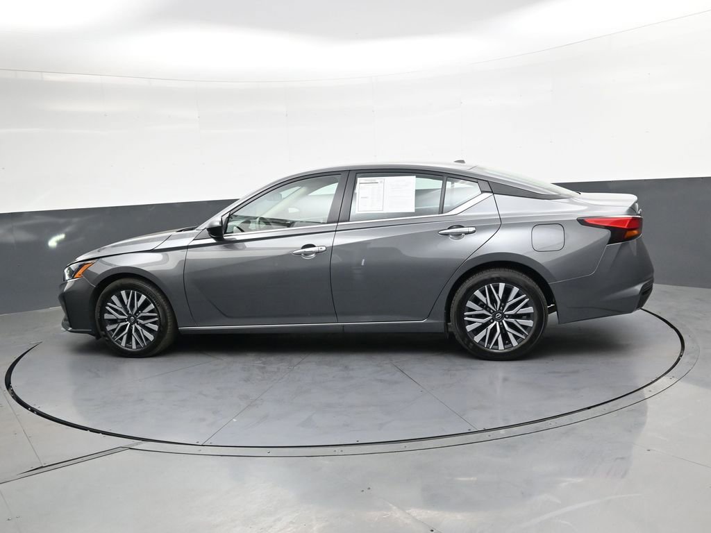 Used 2025 Nissan Altima 2.5 SV image 7