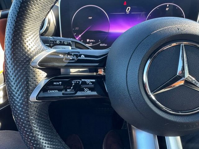 Used 2024 Mercedes-Benz GLC 300 4MATIC image 24