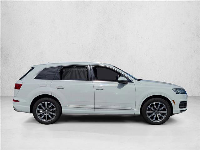 Used 2017 Audi Q7 3.0T Premium Plus w/ Premium Plus Package AWD/4WD image 4