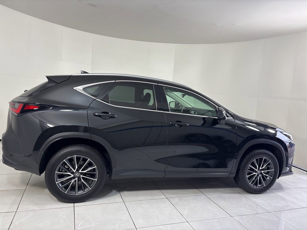 Used 2024 Lexus NX 250 FWD image 6