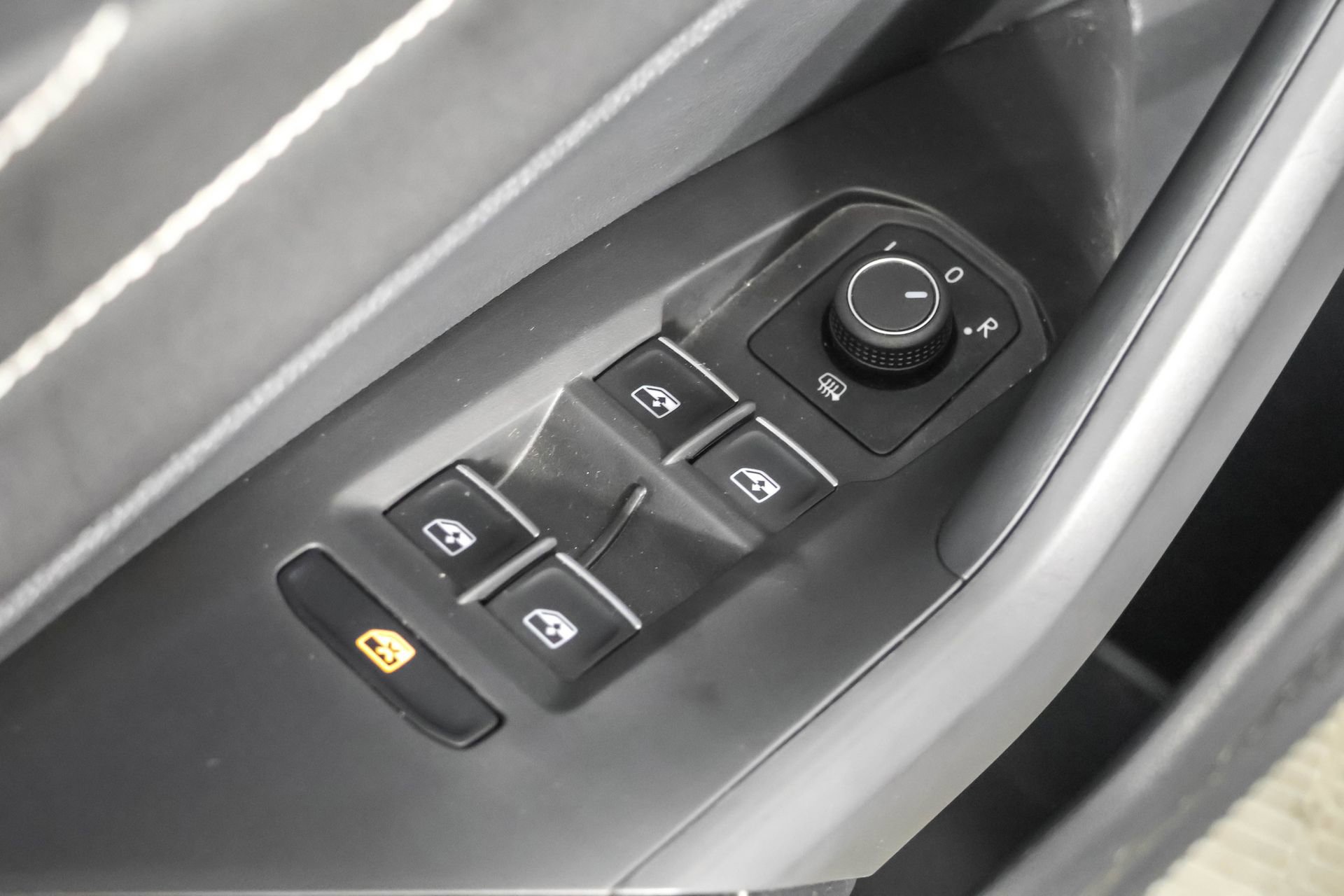 Used 2023 Volkswagen Jetta SEL image 36