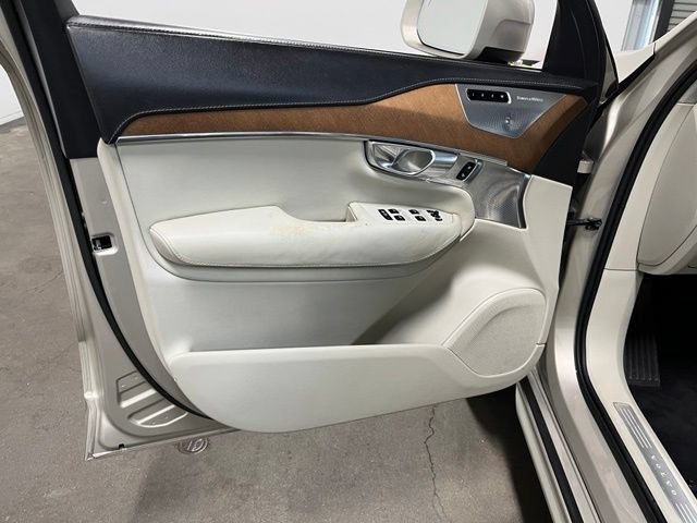 Used 2017 Volvo XC90 T6 Inscription w/ Vision Package AWD/4WD image 24