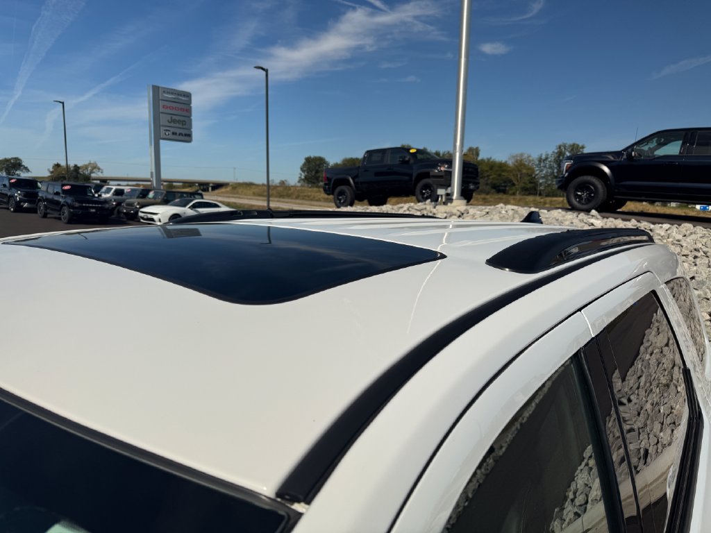 Used 2023 Dodge Durango GT AWD/4WD image 14