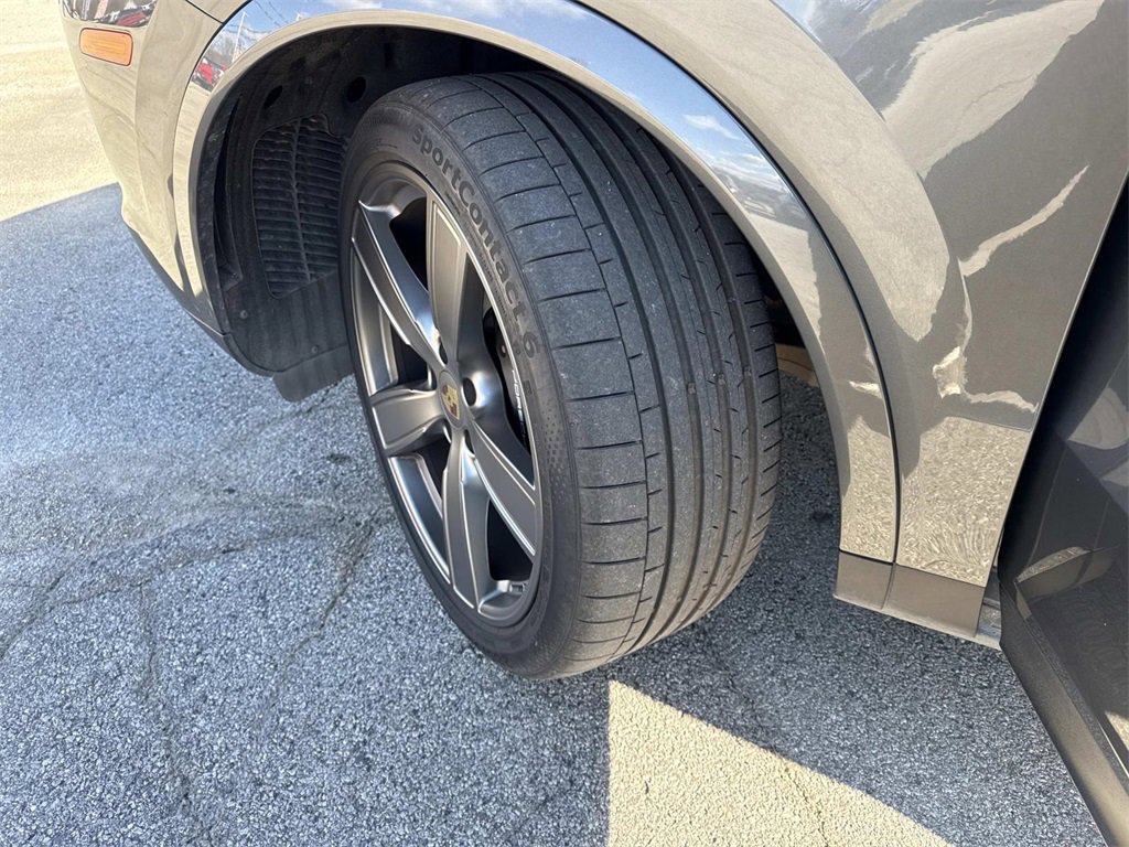 Used 2019 Porsche Cayenne image 34