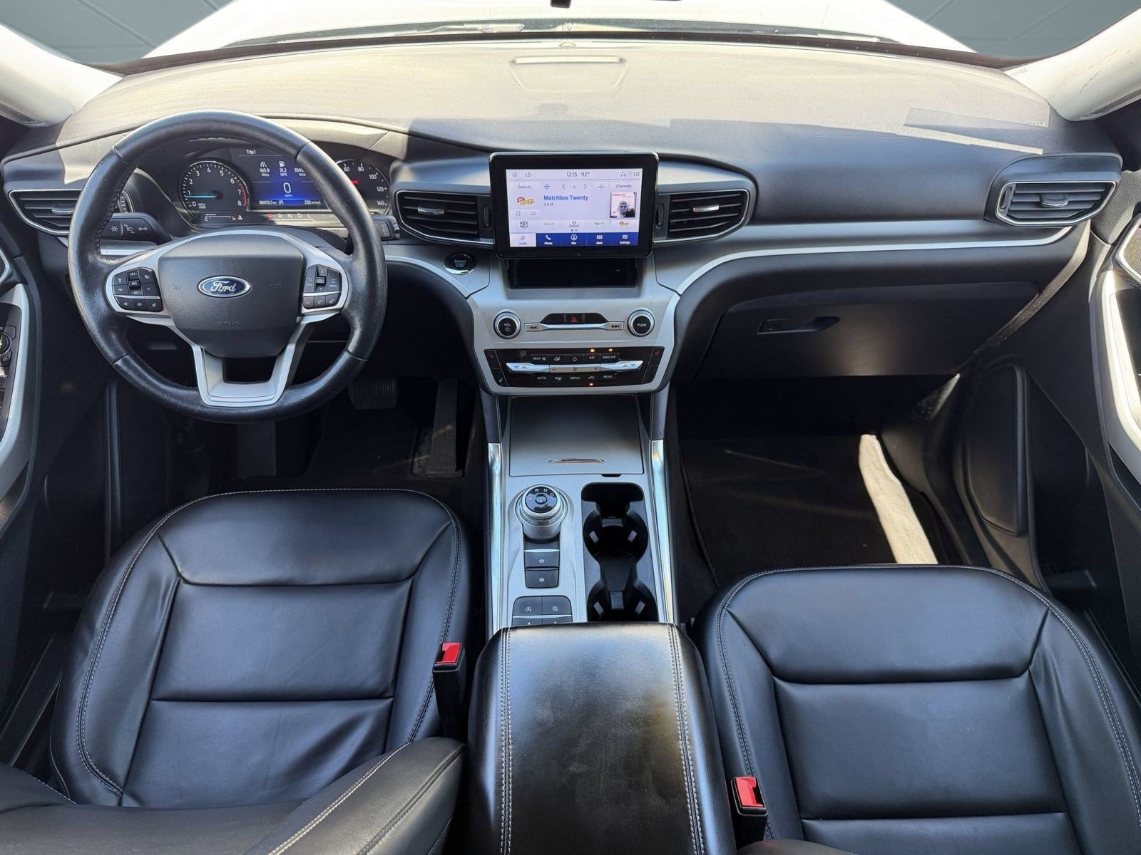 Used 2022 Ford Explorer XLT w/ Equipment Group 202A RWD image 16
