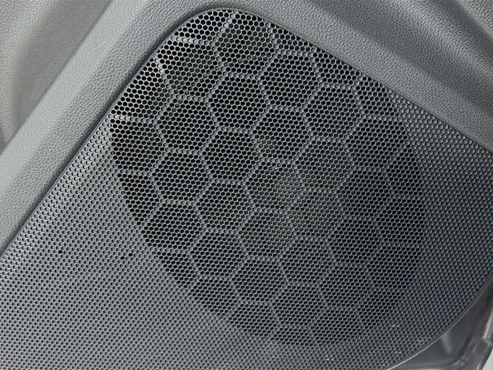 Used 2024 Subaru Crosstrek 2.0i Premium image 12